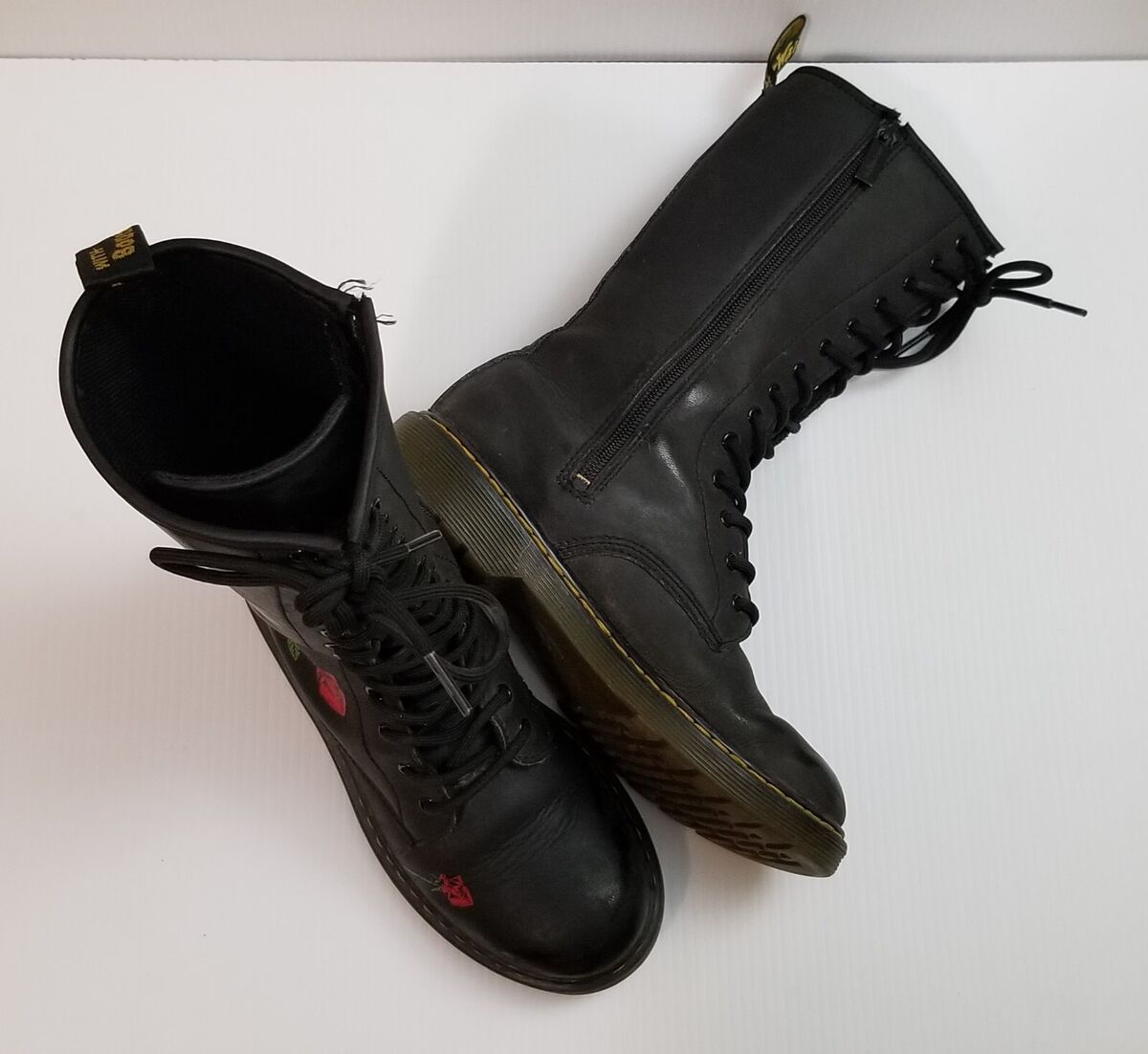 Dr. Martens 1914 Vonda 14 Eye Black Tall Boot w/ Red Rose Embroidery Ladies  Sz 5