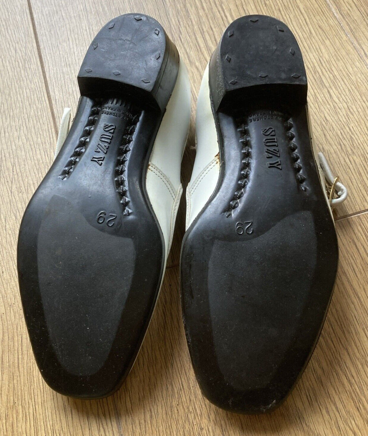 Vintage 1960s/70s French Girls White T-Bar Leather Shoes With Buckles Size 29 EU 9