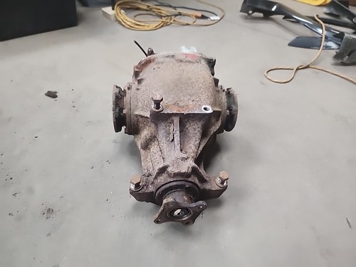 Read BMW E28 E30 REAR LSD 3.25 DIFFERENTIAL DIFF 33101212733 LSD MEDIUM CASE 86 - Foto 6 di 6