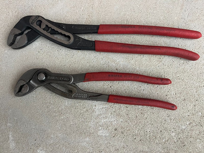 LOT-2 Knipex Pliers: Alligator 88-300; &Push Button Slip Joint 87-01-250-Germany