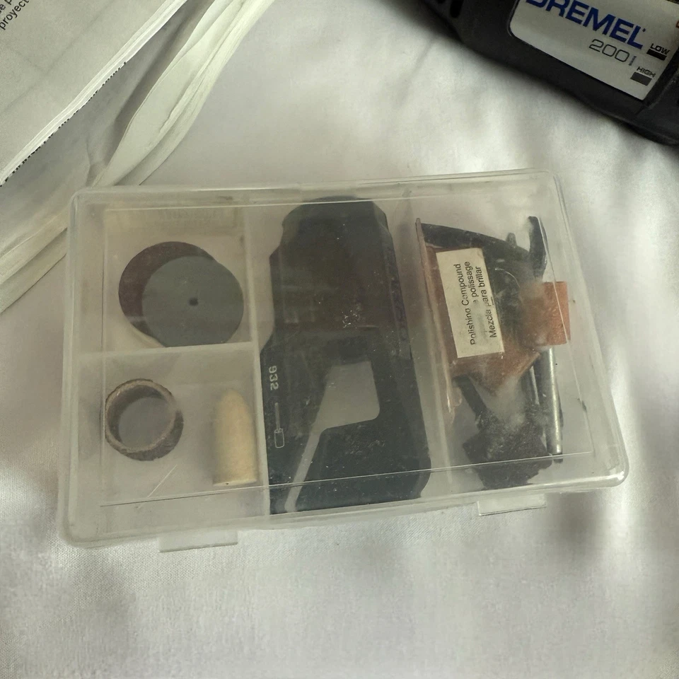 Herramienta giratoria Dremel serie 200 velocidad variable y brocas - apenas usada Foto 3 de 4