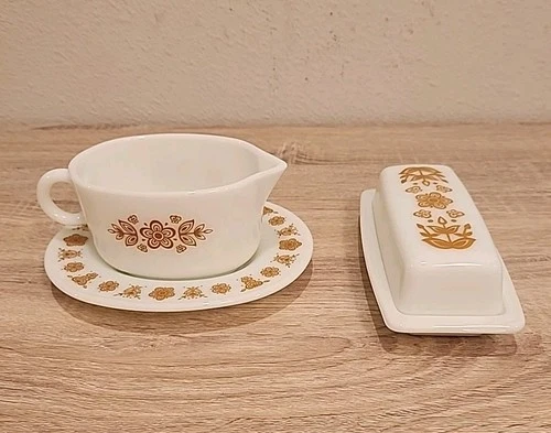 Vintage PYREX "Butterfly Gold" Pattern Butter Dish & Gravy Boat 4 Piece Set