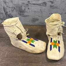 True x Vintage Native American Handmade Beaded Buck Skin Moccasins Women  s SZ 6 