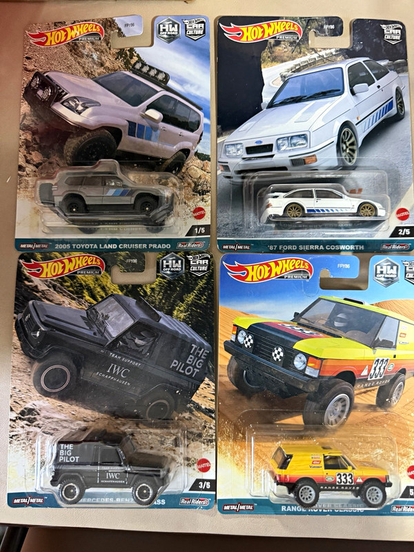 Hot Wheels Premium Car Culture HW Off-Road 1:64 Real Riders Lot 4 Prado