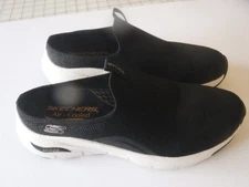 Skechers Air - Cooled Arch Fit Women's Slip On Black Shoe Size 7.5 US / 4.5 UK