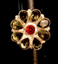 Silver flower Power Dezign ring size 7 semiprecious topaz Dezigns By Zetroc