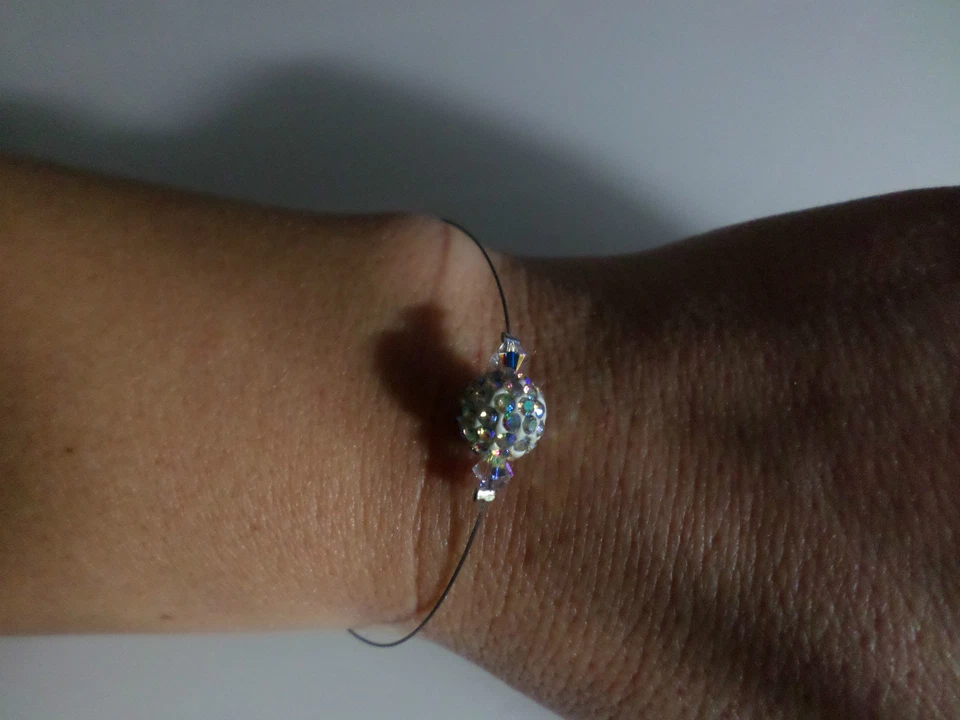 Bracelet Blanc/Cristal Strass pr robe de Mariée/Mariage/Soirée perle shamballa - Photo 1/1