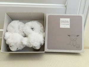 doudou et compagnie lamb slippers