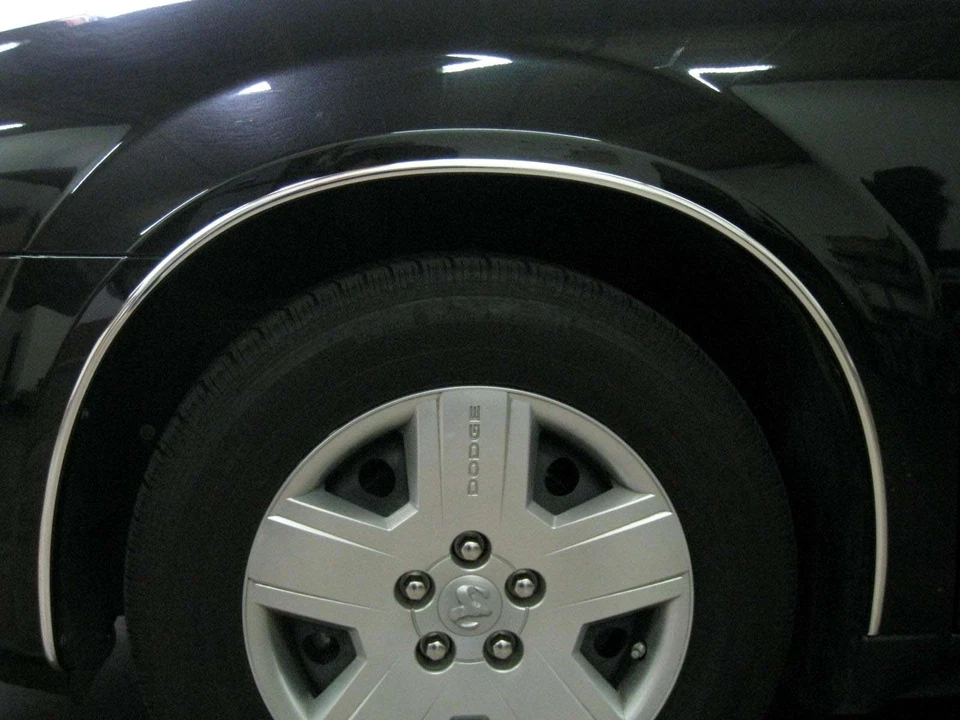 chrysler SEBRING PACIFICA ASPEN Town&Country WHEEL WELL Trim molding - Image 3 of 3