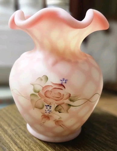 Fenton Art Glass Museum Collection Hand Painted Burmese Vase Bill Fenton Glows