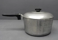 Wagner Ware Sydney 4684P Magnalite 4-Quart Aluminum Sauce Pan Double Spout w/Lid
