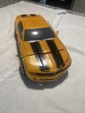 Transformers Ultimate Bumblebee Camaro Electronic Action Figure Hasbro 2006 14