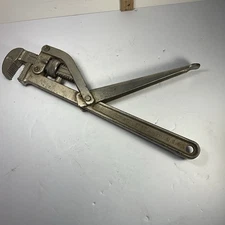 Ultra Rare Vintage 18” Locking Eagle Grip Pipe Wrench by Mid-America Prod. Omaha