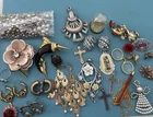 Vintage and Modern Costume Jewelry! Lot 701