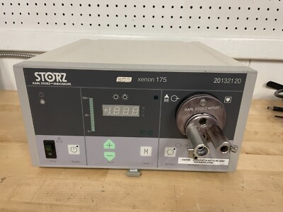 Karl Storz Xenon 175 Endoscopy Light Source 20132120 32 hour on lamp 487UO