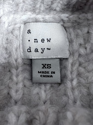 A New Day Women’s XS Sweater Turtleneck Cable Knit Beige - Picture 3 of 16