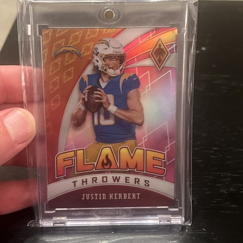 2020 Panini Phoenix Flame Throwers Pink 30 Justin Herbert /199 (RC