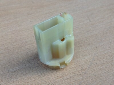 BMW X6 E71 REAR LIGHT LAMP BULB HOLDER SOCKET FITS ANY SIDE 2008