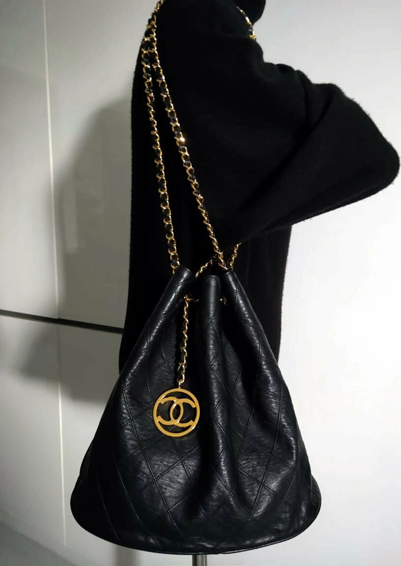 SOLD - FULL SET CHANEL VINTAGE BLACK QUILTED LAMBSKIN 24K GOLD CHAIN CC  CHARM TOTE BAG - My Dreamz Closet