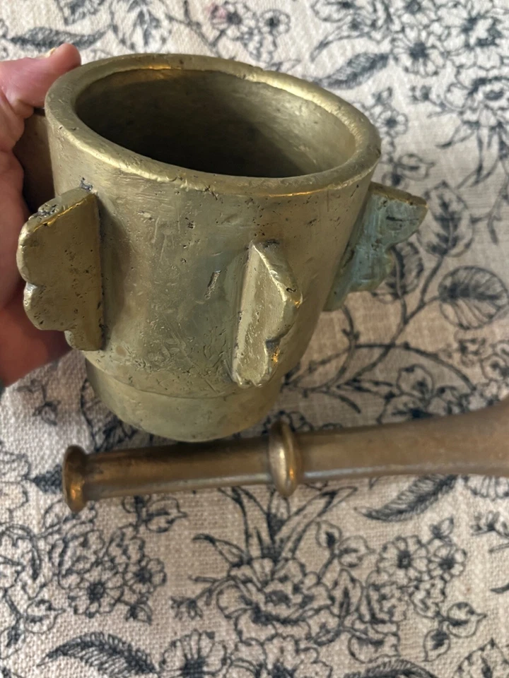 "Antiguo juego de boticario de latón mortero y mortero del siglo XVIII a principios del XIX 5"" 10 libras" Foto 2 de 4