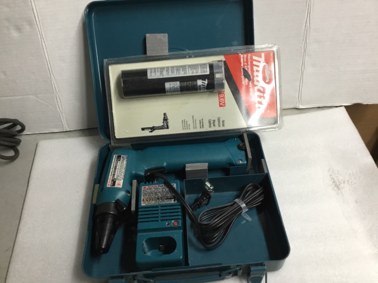Makita 6891D 9.6V 1/4\