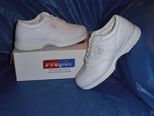 Propet M3704   Mens Lite Walking Shoe,  White  Size  7 1/2  XX  ( EEEEE )