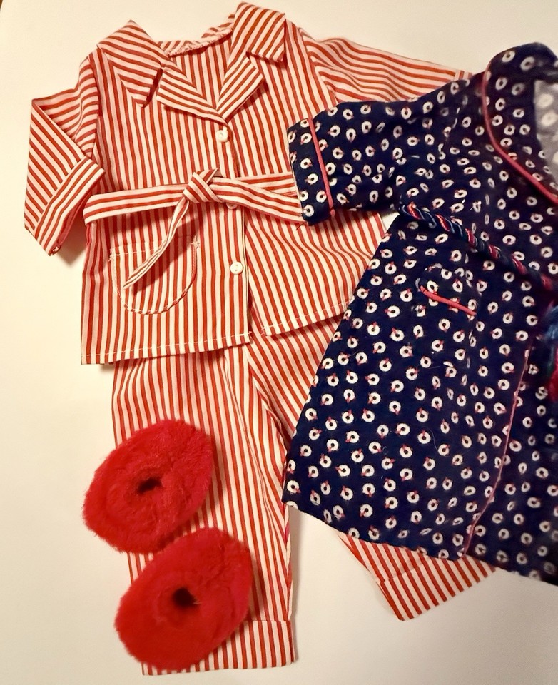 American Girl Pleasant Company Molly's Pajamas Introduced 1986, Retired ...