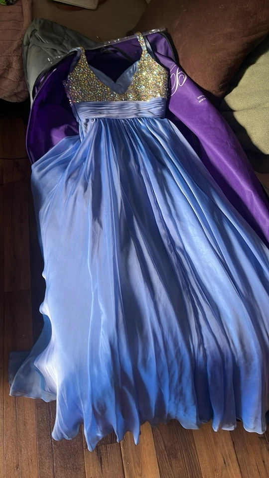 Vestido formal/de graduación lavanda talla 2. ¡Solo usado una vez! + Bolsa protectora de viaje Foto 4 de 4