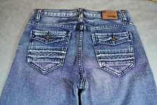 Flypaper Womens 18 (30x30) Denim Blue Jean Straight Embroidered Flap Pockets NWT