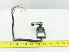 Honeywell 14CE6-1JK 125VAC 30VDC Lever Micro Limit Switch