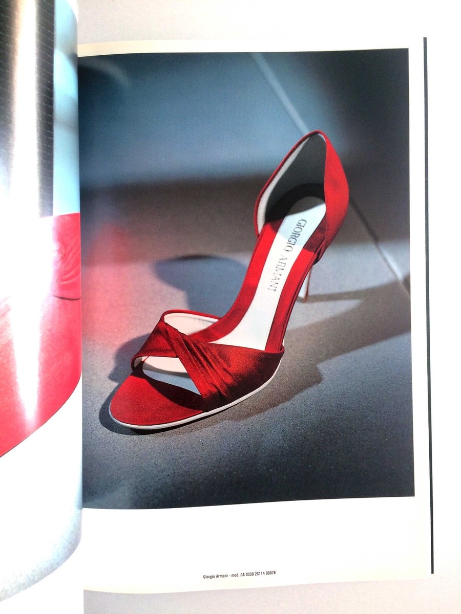 Peter Lindbergh / Giorgio Armani S/S 2002 Lookbook Catalog Womens