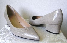 Stuart Weitzman - NEW Pump Heels Embossed Patent 8M  395 