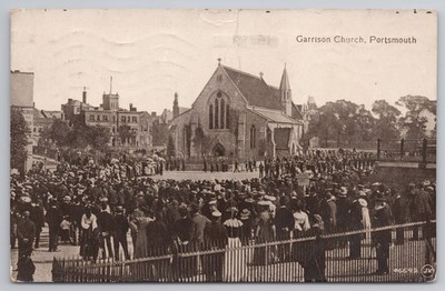 Garnison Kirche Portsmouth Postkarte, Menschenmenge Szene, Valentinstag 1. Weltkrieg Interesse um 1915