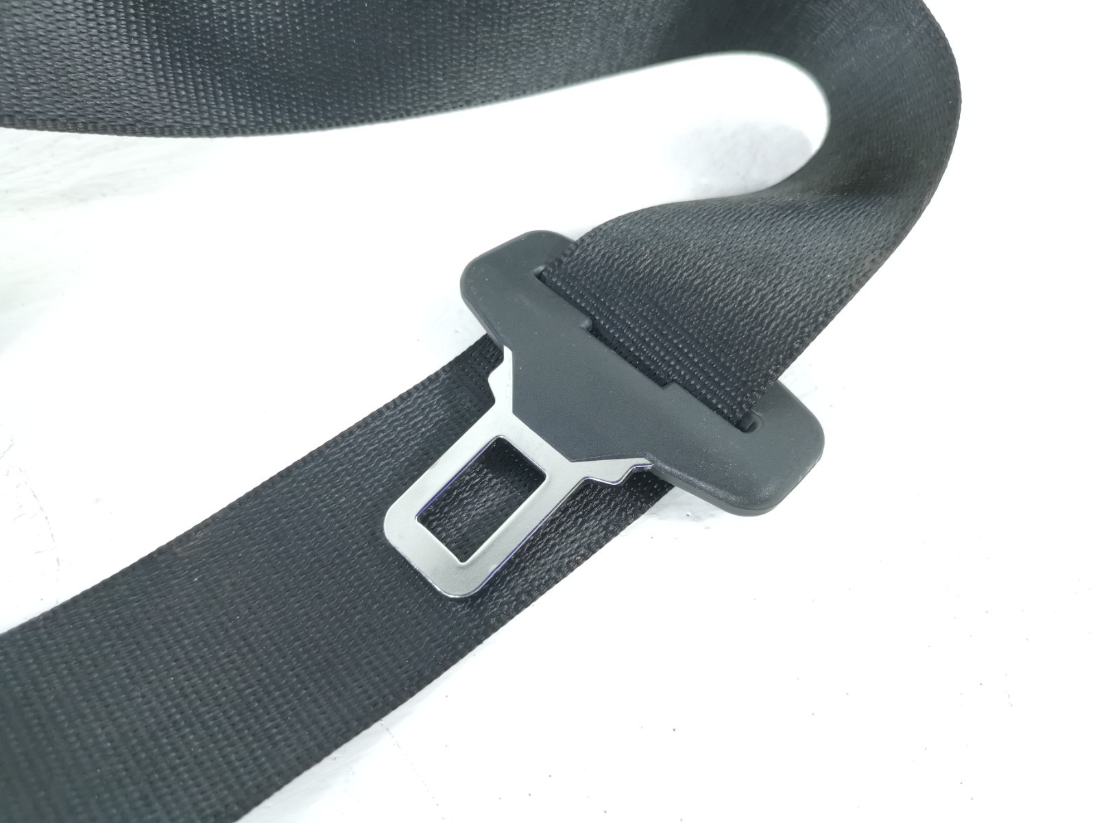 Maserati Ghibli 3.0 2016  Rear Right Side Seat Belt Retractor 670017437 OEM