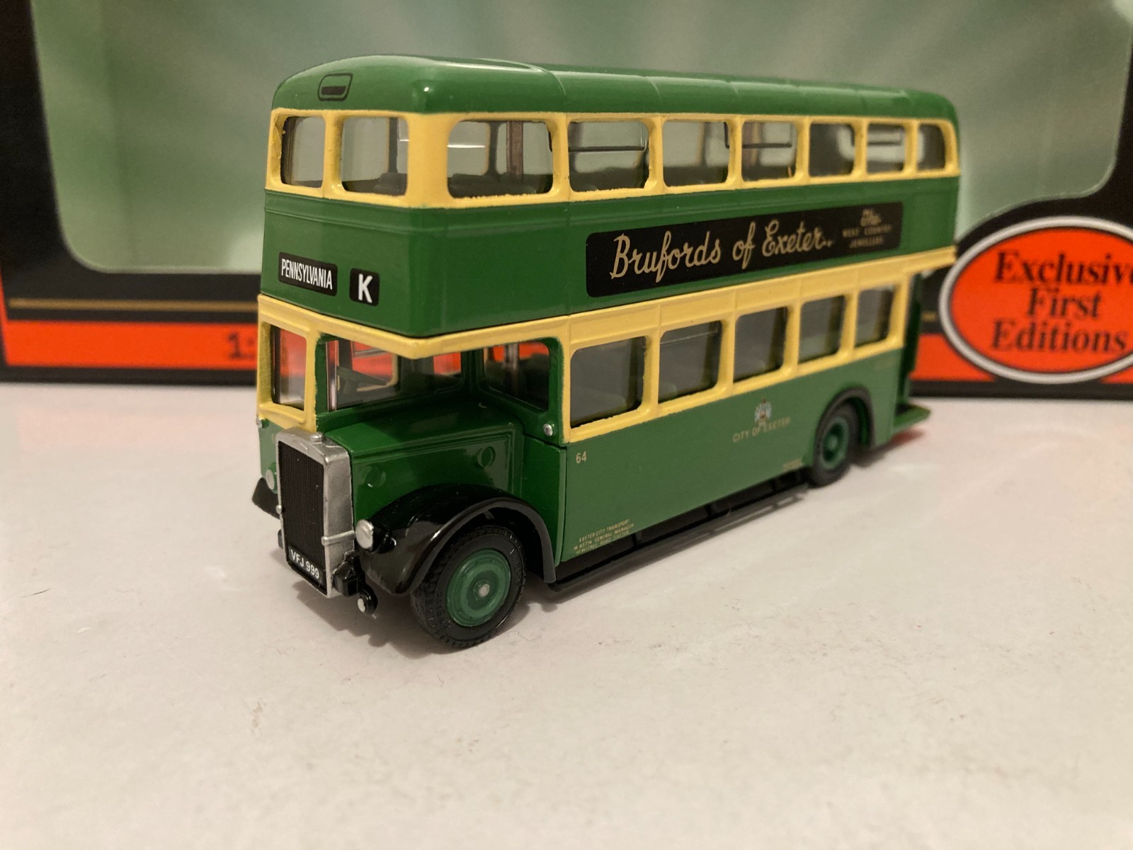 EFE 20006 Leyland PD2 City Of Exeter 1/76 scale boxed free post
