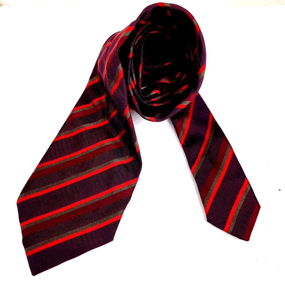 Armani Made In Italy Men's 100% Silk Neck Tie Diagonally Striped 3.5 in x 60 in - Image 2 of 4