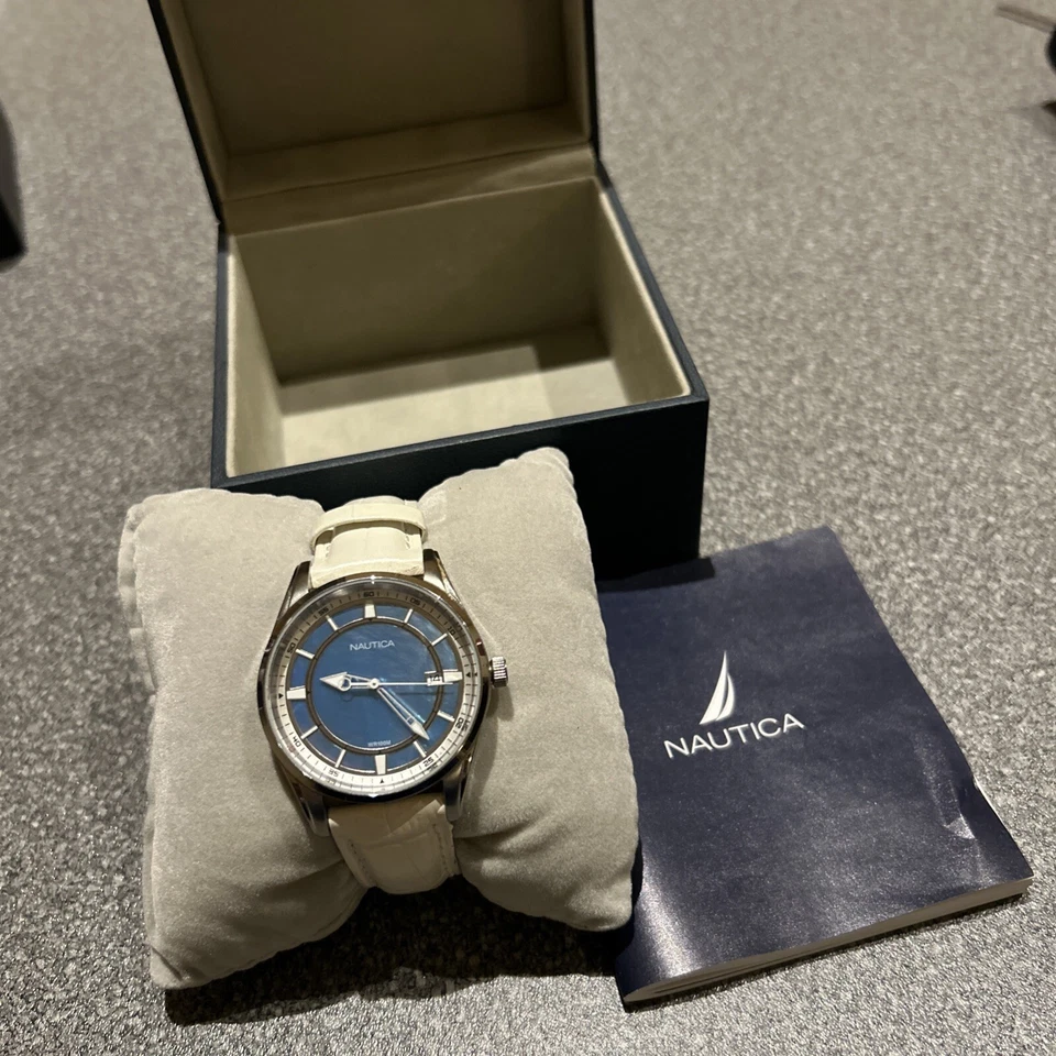 Reloj mujer Nautica en caja y papeles como nuevo Foto 3 de 4
