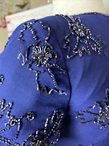 Reggio Size 12 Short Sleeve Beaded Flower Design Cocktail Dress - Picture 8 of 9