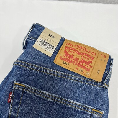 Levis 501 Jeans Mens 30x30 Blue Medium Wash Original Straight Button Fly Classic