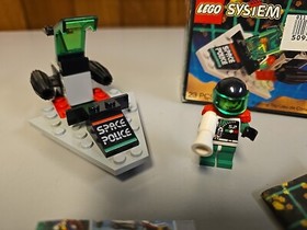 Vintage (1993) LEGO Space Police II set 6813 Galactic Chief  Complete With Box