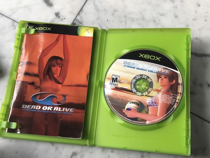 Dead or Alive Xtreme Beach Volleyball (Microsoft Xbox, 2003) & Xtreme