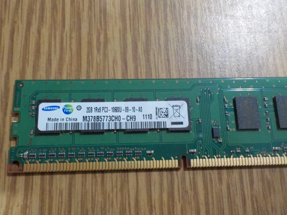 Samsung M378B5773CH0-CH9 2GB 1Rx8 PC3-10600U DDR3-1333MHz - (x5) - Image 2 of 3