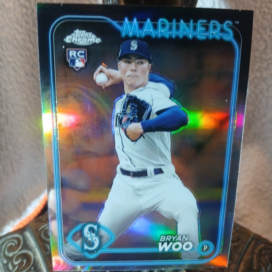 2024 Topps Chrome - Bryan Woo #172 Refractor (RC)