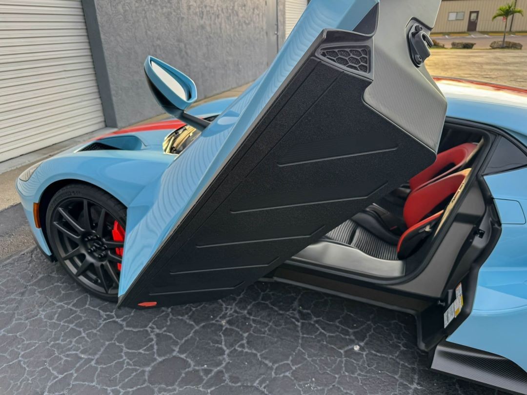 Ford GT 2nd Gen (2017-2022) Door Skid Plates by AUTOMODS