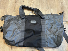 Zumba Gym/Duffel Bag Dark Gray Shine Large Shoulder Strap Camo Interior Travel