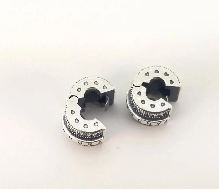 PANDORA Logo Clip Charm / Funkelnde Pavé-Reihen ( 799042C01 ) - Bild 4 von 4