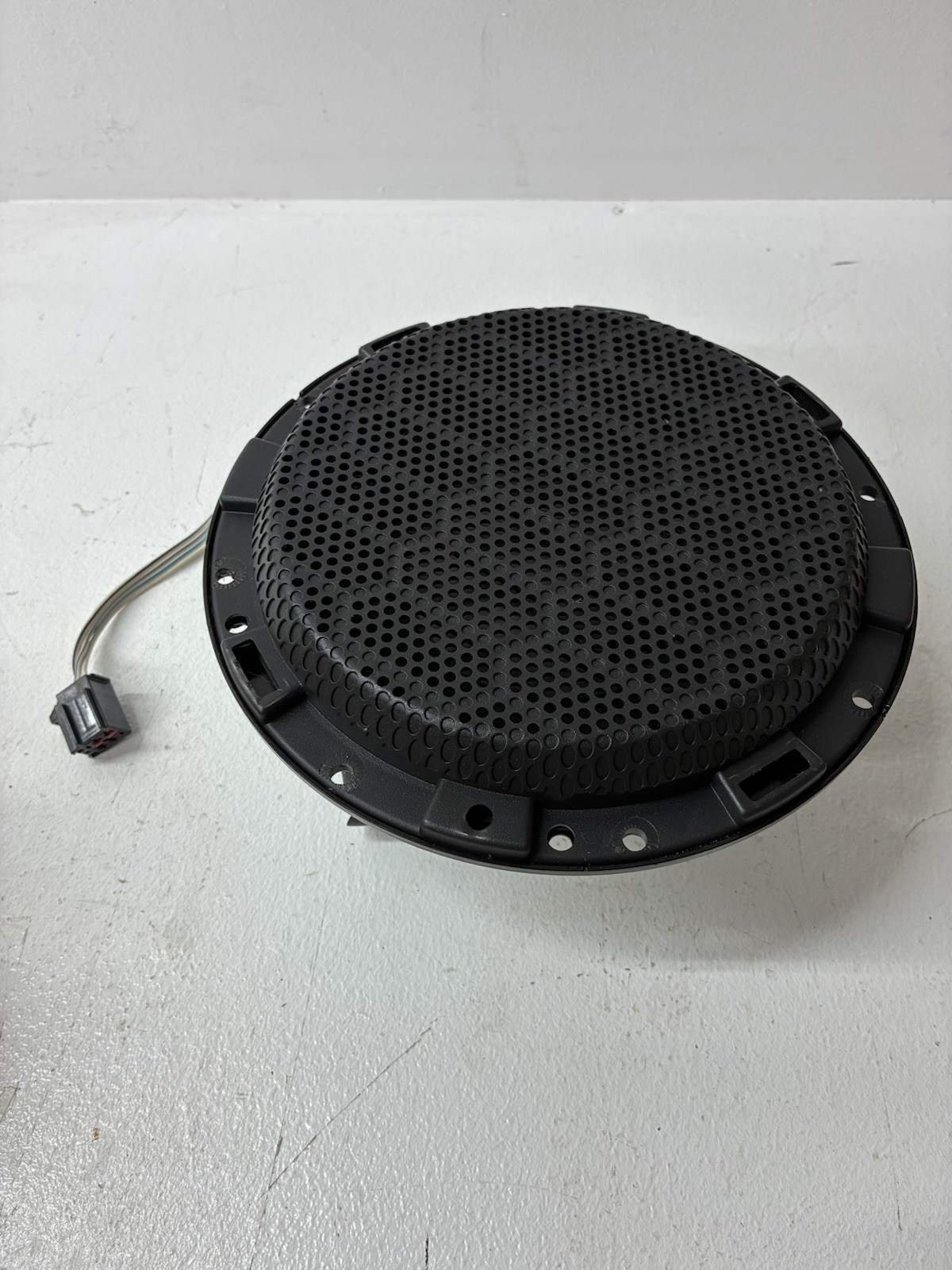 DOOR PANEL SUBWOOFER 2005 - 2009 FORD MUSTANG GT OEM 4R3T-18808-AFW