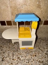    Vintage Little Tikes Dollhouse Furniture Party Kitchen Sink Stove N22