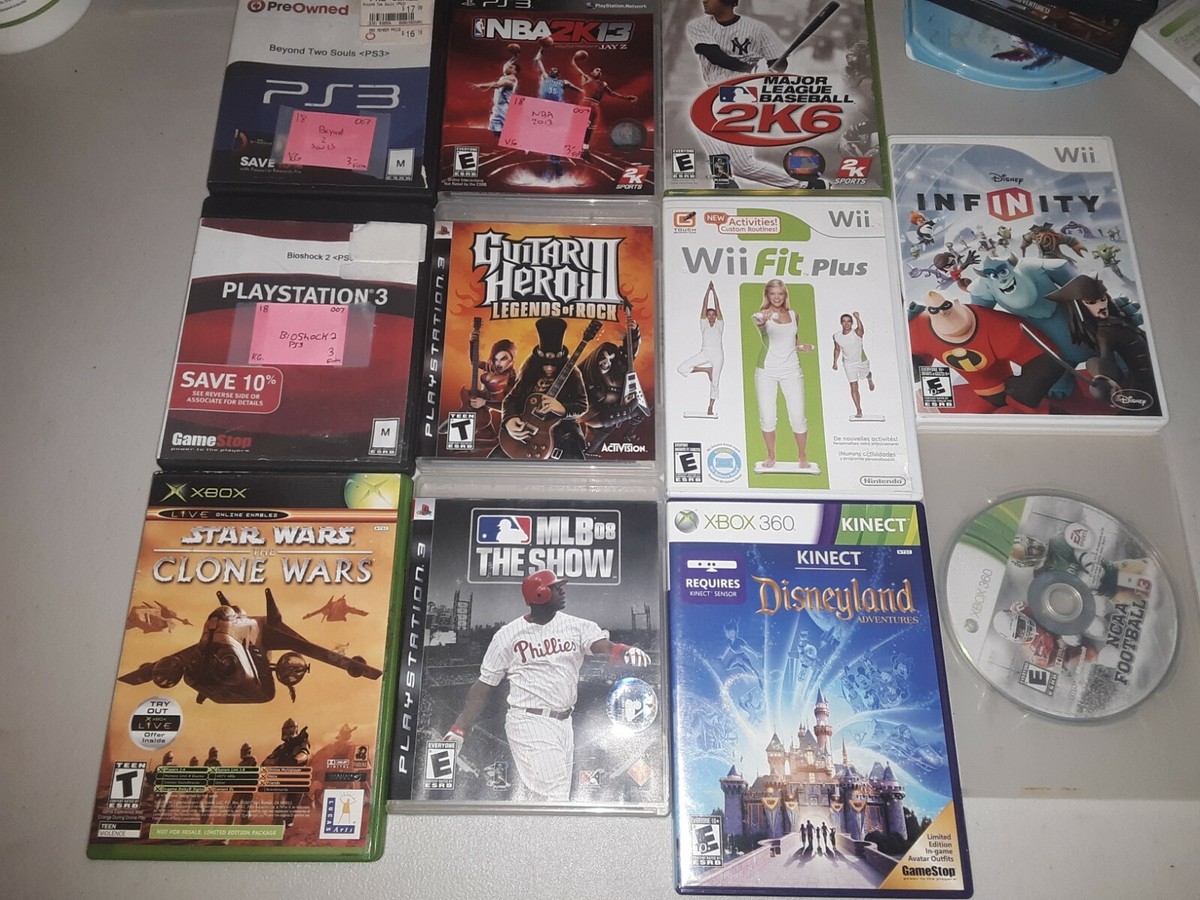 Lot of 11 vintage video games, various systems+Disneyland