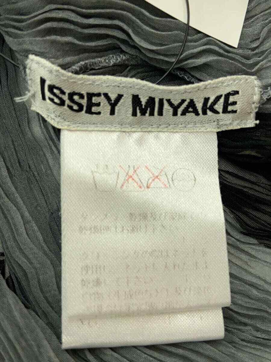 Foto 3 di 6